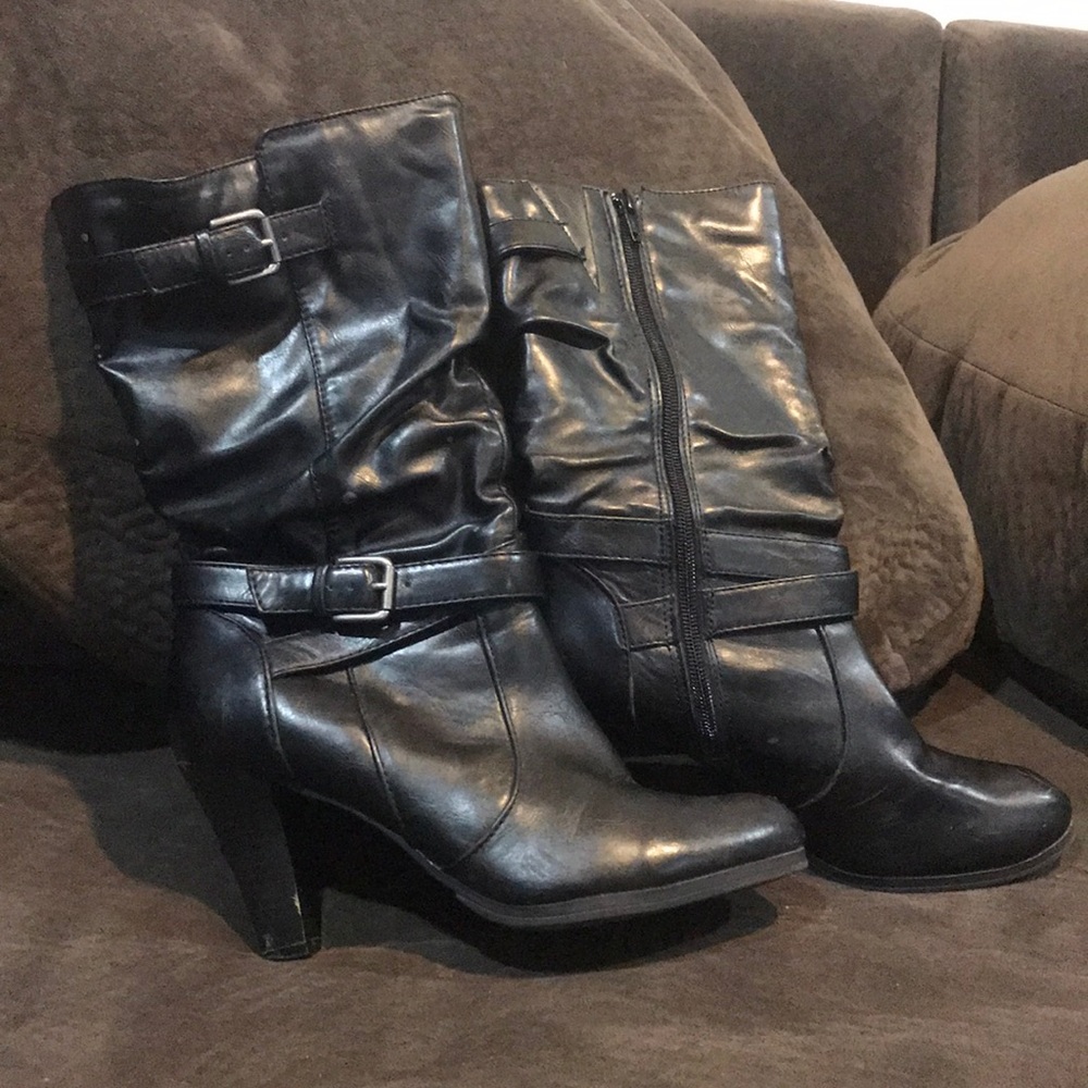 Black calf length heel boot with buckles